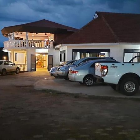 Northern Pearl Gulu Bagian luar foto